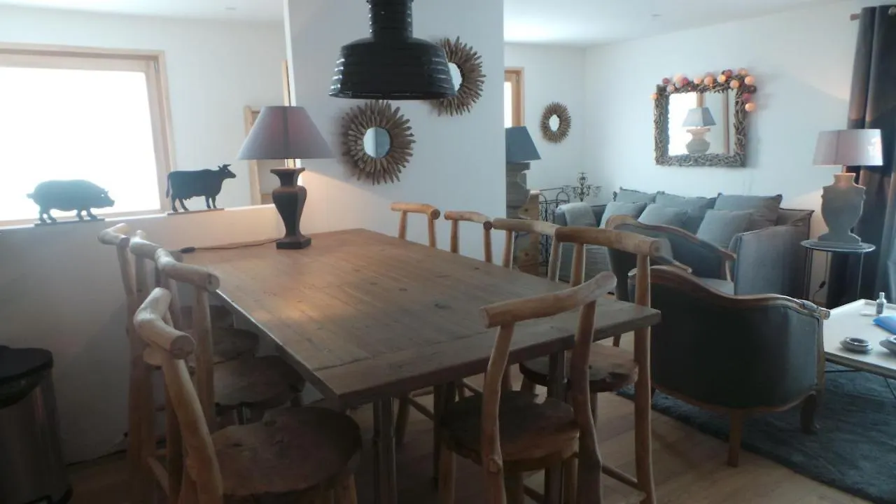 Spacious And Stylish Flat At The Foot Of The Mont-Blanc Ideal For Ski In Ski Out Лез-Уш